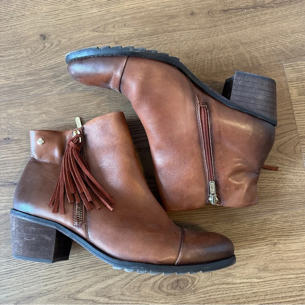 Pikolinos Brown Leather Ankle Boots with Tassel - Picture 1 of 10